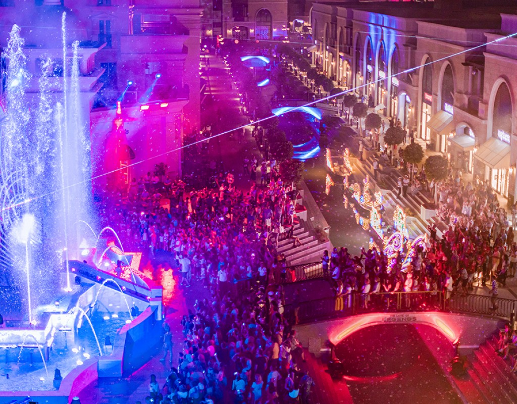 THE LAND OF LEGENDS - GECE ŞOVU